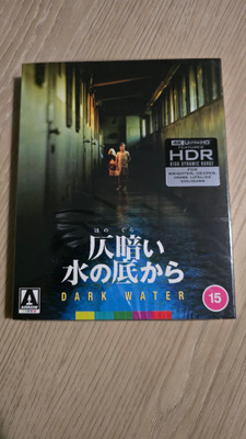 Dark water.4k uhd .slipcover.uusi