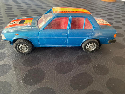 TOYOTA COROLLA DX Ju-Ju-SARJAN RALLIVERSIO NYRHINEN KY