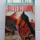 Feist, Raymond E.: Riftwar trilogy 2: Silverthorn - pikkukuva 1