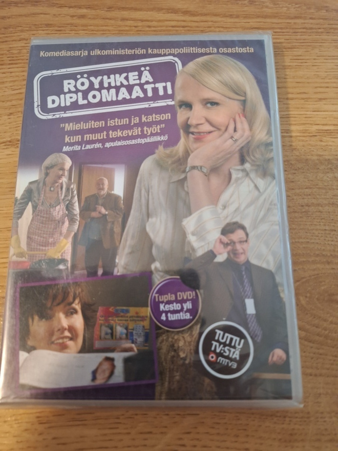 Röyhkeä Diplomaatti-MUOVISSA