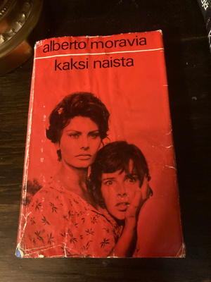 Alberto Moravia : Kaksi naista