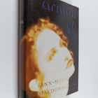 Ann-Marie MacDonald : Armon yö - pikkukuva 1