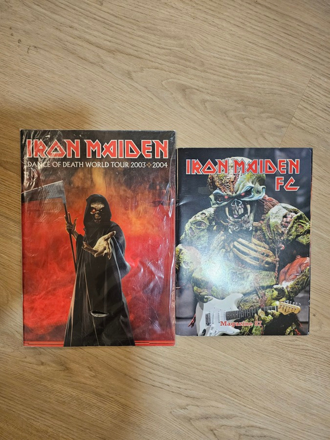 IRON MAIDEN "Kiertuekirja 2003-2004" + FC Lehti !