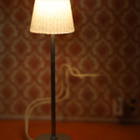 Lundby nukkekodin lattiavalaisin - pikkukuva 1