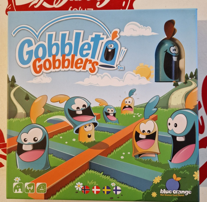 Gobblet Gopllers ensimmäinen strategiapelini