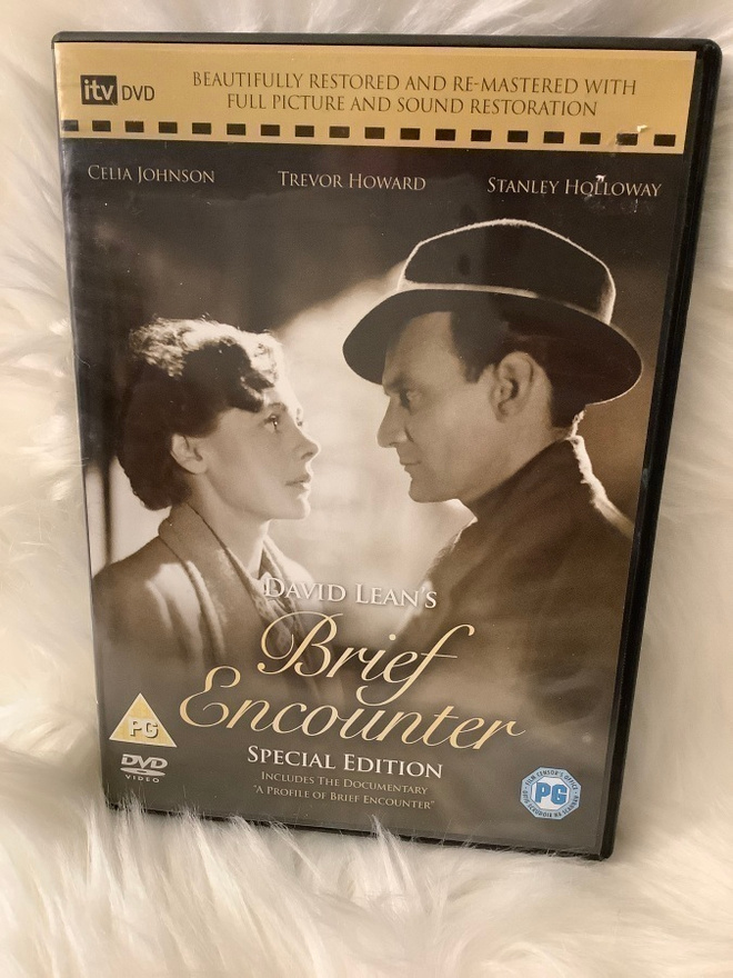 BRIEF ENCOUNTER (LYHYT ONNI) DAVID LEAN (1945)