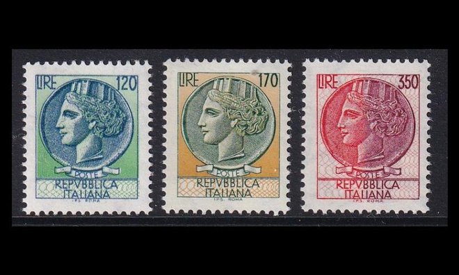 Italia 1592-4 ** Käyttösarja Turrita (1977)