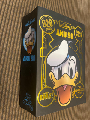 Aku 90v Juhlakirja, taskukirja