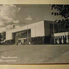 Turku, Rautatieasema, jäätelökioski, auto, valok.pk, p. 1957 - pikkukuva 1