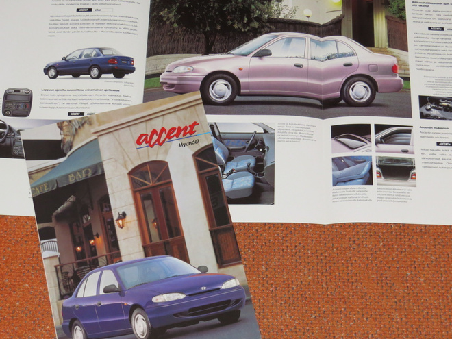 1995 Hyundai Accent esite - KUIN UUSI - suom