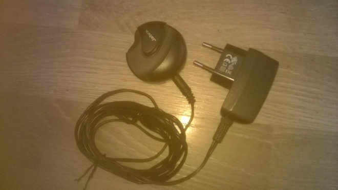 Vähänkäytetty Jabra BCE-250 laturi