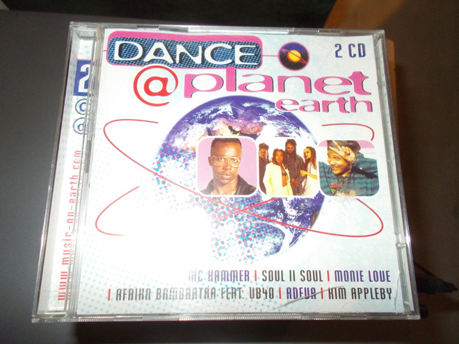 2 - CD DANCE PLANET EARTH