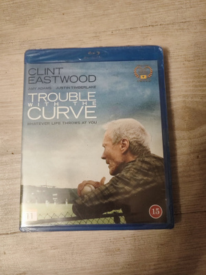 Trouble with The Curve Takaisin pelissä UUSI BLU-RAY