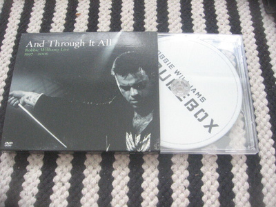 Robbie Williams - And Through It All: Robbie Williams Live