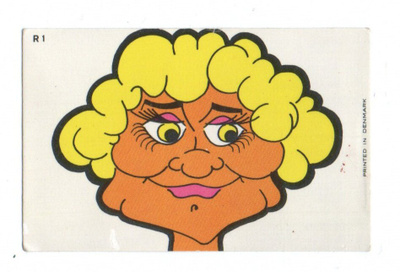 Purkkakuva Funny Figures 1971 R1 Bikiniasuinen nainen