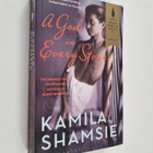 Kamila Shamsie : A God in Every Stone - pikkukuva 1