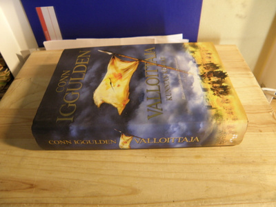 Conn Iggulden Valloittaja Kunnian kentät (sidottu)