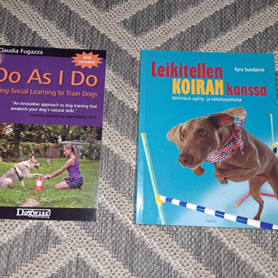 Koiraharrastekirjat 2 kpl + dvd