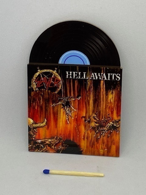 Slayer Hell Awaits LP-levynkansi magneetti *uusi*