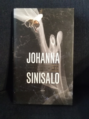 Johanna Sinisalo: Enkelten verta