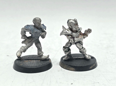 Bloodbowl - Dark Elf Team Kicker Catcher [G235]