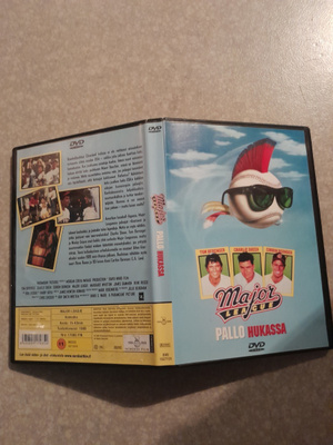 Pallo hukassa dvd,charlie sheen