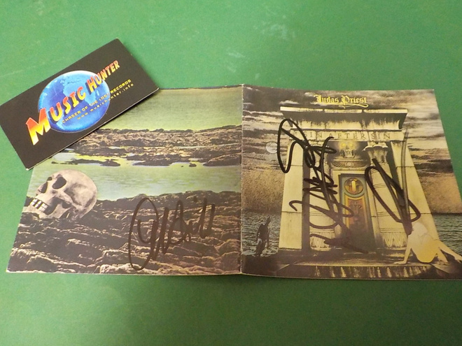 JUDAS PRIEST SIN AFTER SIN BOOKLET KOLMELLA NIMMARILLA