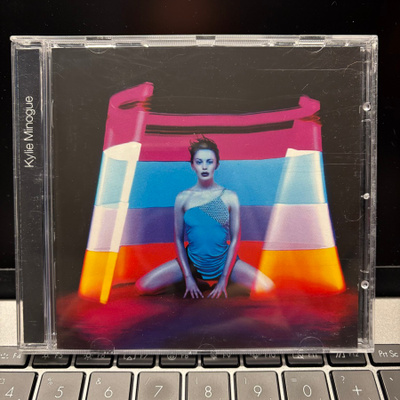 KYLIE MINOGUE - Kylie Minogue cd