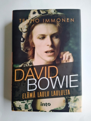 David Bowie Elämä laulu laululta Graeme Thomson
