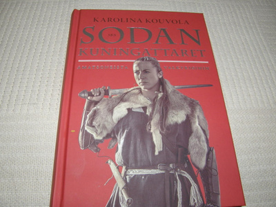 Karolina Kouvola Sodan kuningattaret   -sid