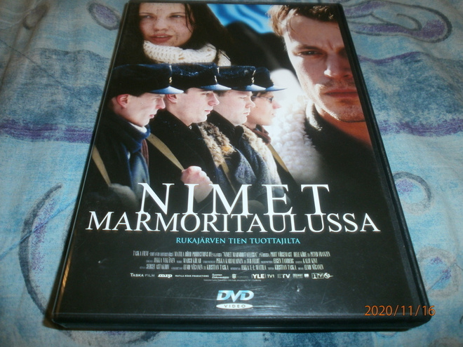 NIMET MARMORITAULUSSA   -    DVD