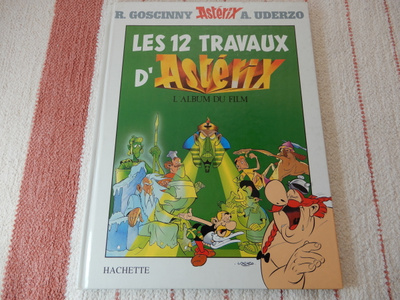 LES 12 TRAVAUX D' ASTERIX