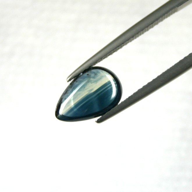 50/50 kaksiväri safiiri 2.69ct voimakas kontrasti lämpö +GIT
