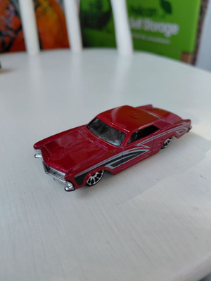 Buick Riviera lowrida -64 Hot Wheels