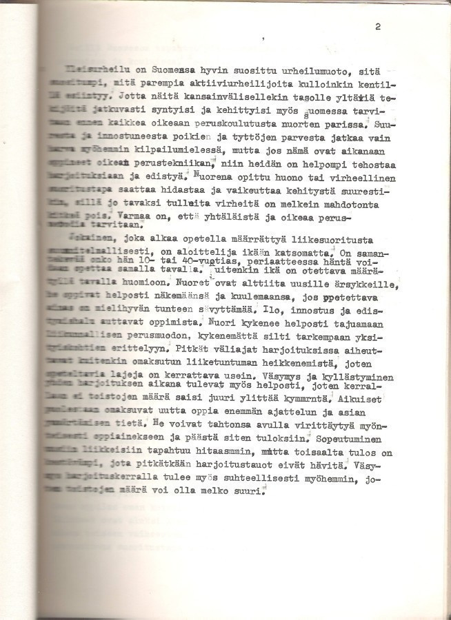 Yleisurheilu, ohjeita 46 sivua, kalvoja 12 kpl.