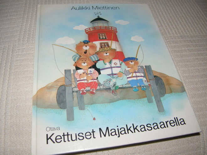 Aulikki Miettinen Kettuset Majakkasaarella
