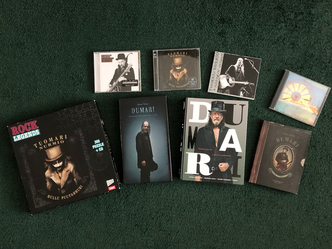Tuomari Nurmio Dumari paketti: kirja DVD CD boksit