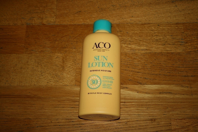 UUSI Aco Sun Lotion kosteuttava aurinkovoide SPF 30 300 ml