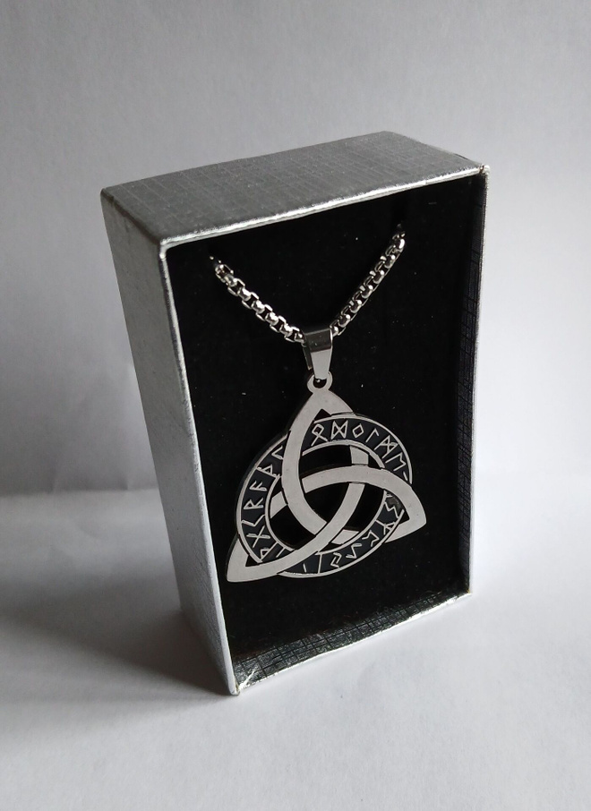 Viikinki "Rune" Kolmio / Stainless Steel