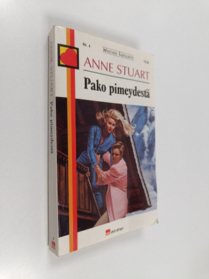 Anne Stuart : Pako pimeydestä