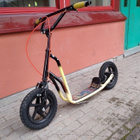 Potkulauta / scootti puhallettavilla renkailla - pikkukuva 5
