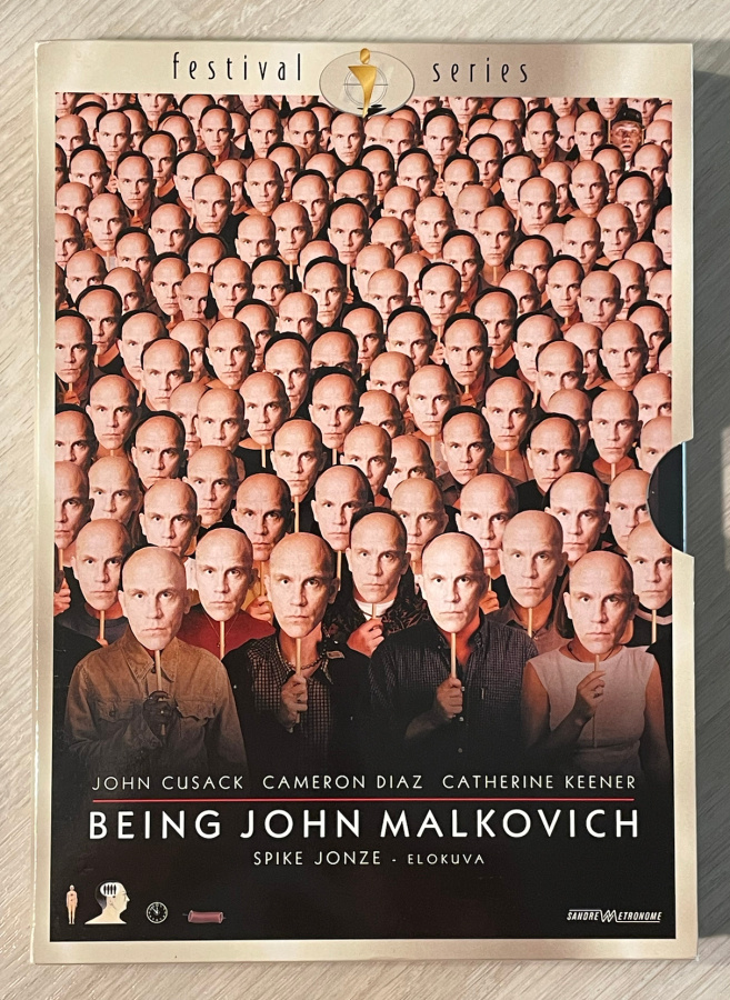 Elämäni John Malkovichina (1999) Spike Jonzen esikoiselokuva