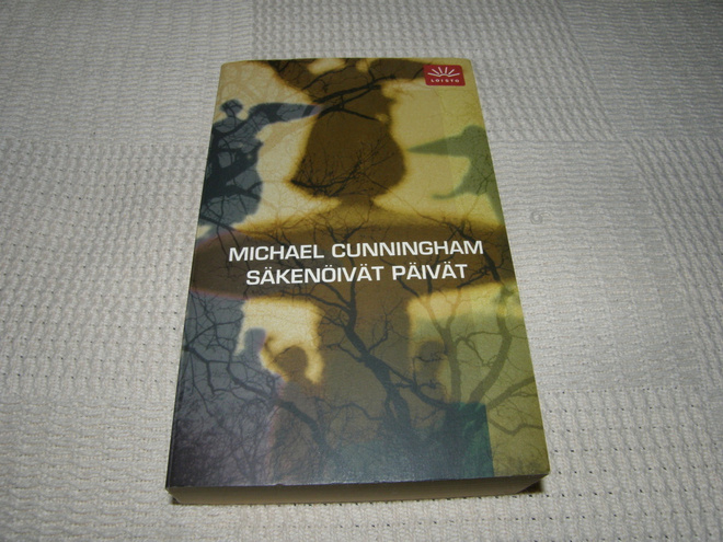Michael Cunningham Säkenöivät päivät   -pok