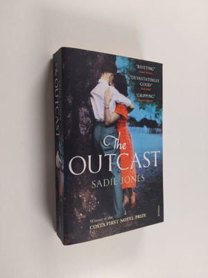 Sadie Jones : The outcast