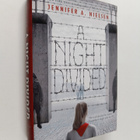 Jennifer A. Nielsen : A Night Divided - pikkukuva 1