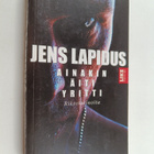 Jens Lapidus : Ainakin äiti yritti : rikostarinoita - pikkukuva 1