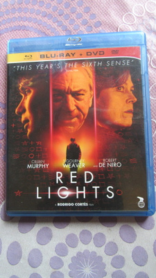Red Lights Blu-ray + DVD