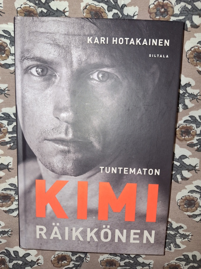 Kari Hotakainen: Tuntematon Kimi Räikkönen 2p
