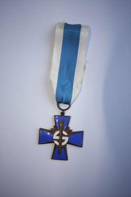 Suojeluskuntain ns. "Sininen Risti" Loistokuntoinen!