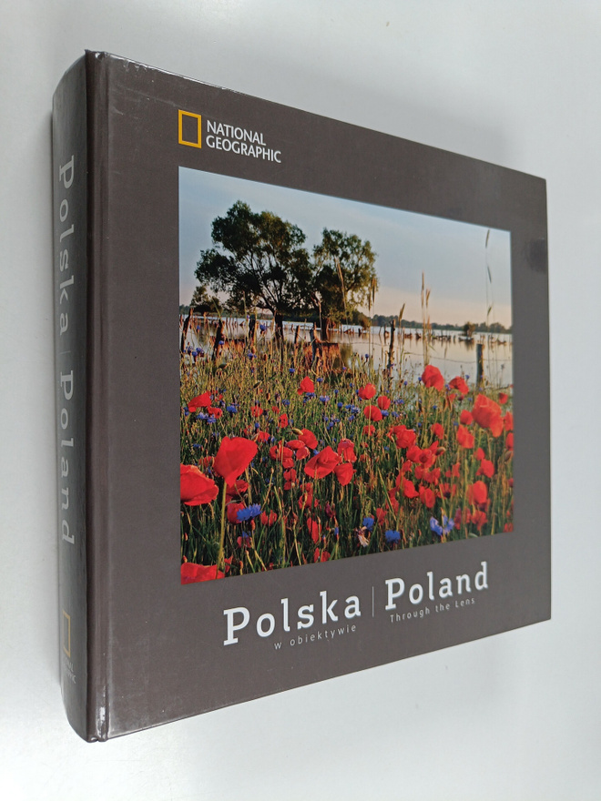 Joanna Lamparska ym. : Poland through the lens
